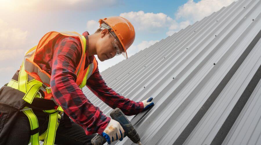 Professional New roof installation in Edwards, MS